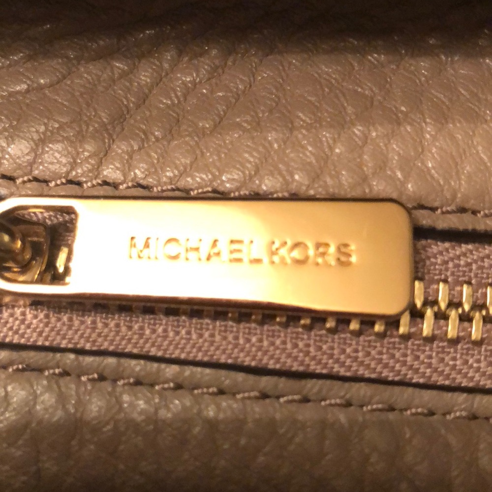 Michael Kors taupe shoulder bag